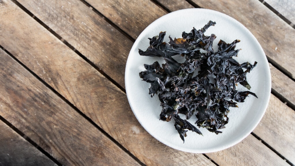 dried nori on plate