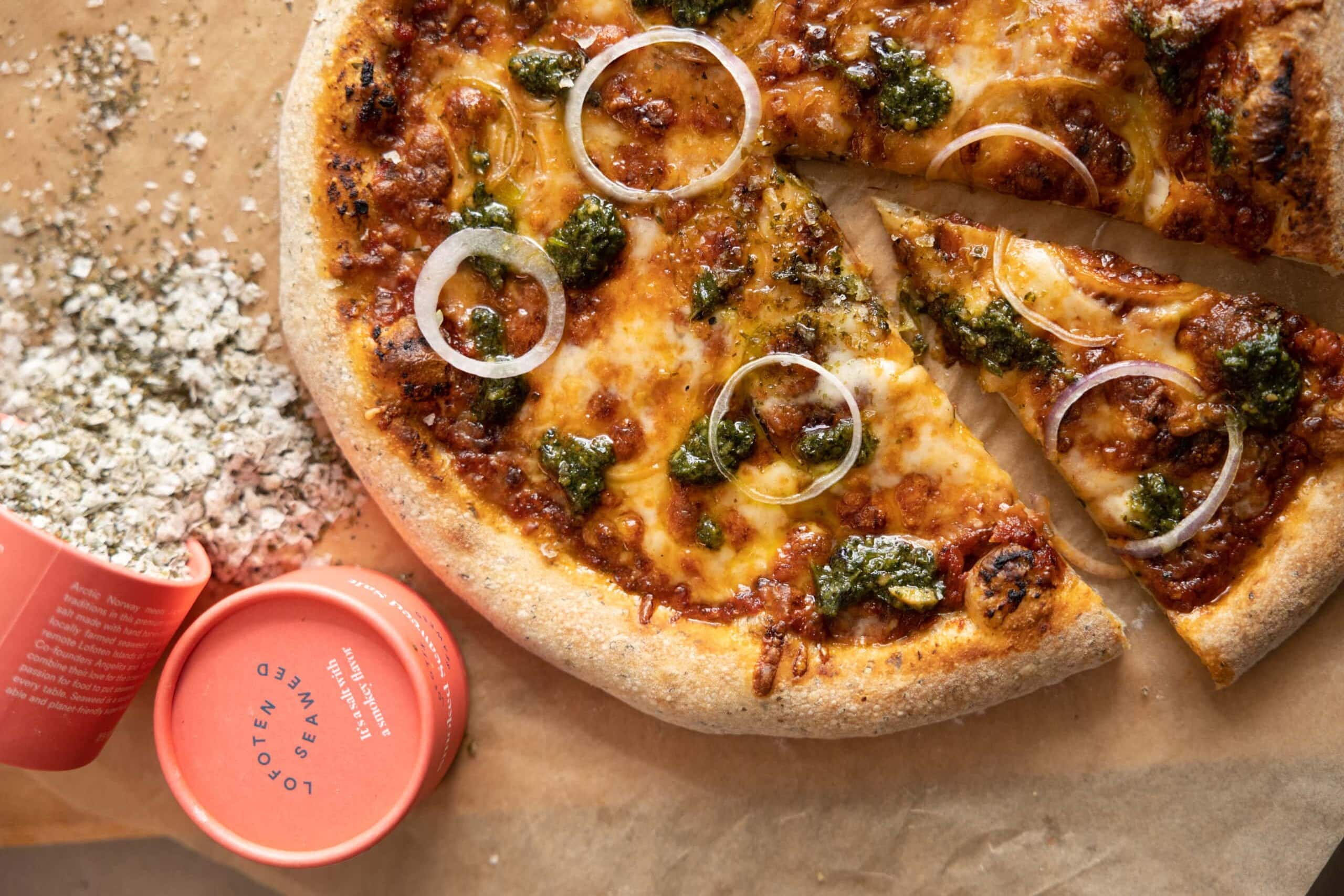 pizza with red onion