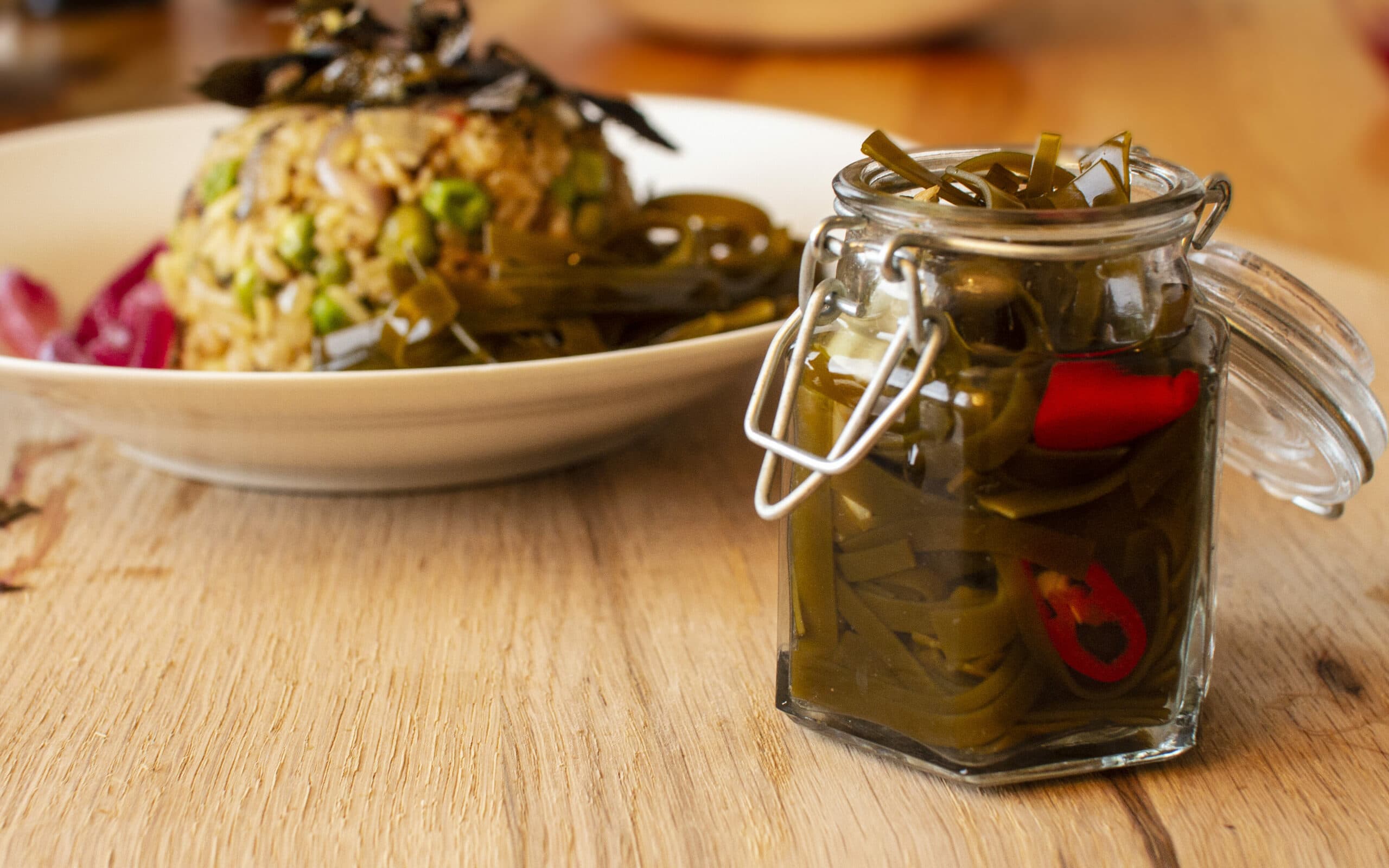 pickled oarweed with ginger