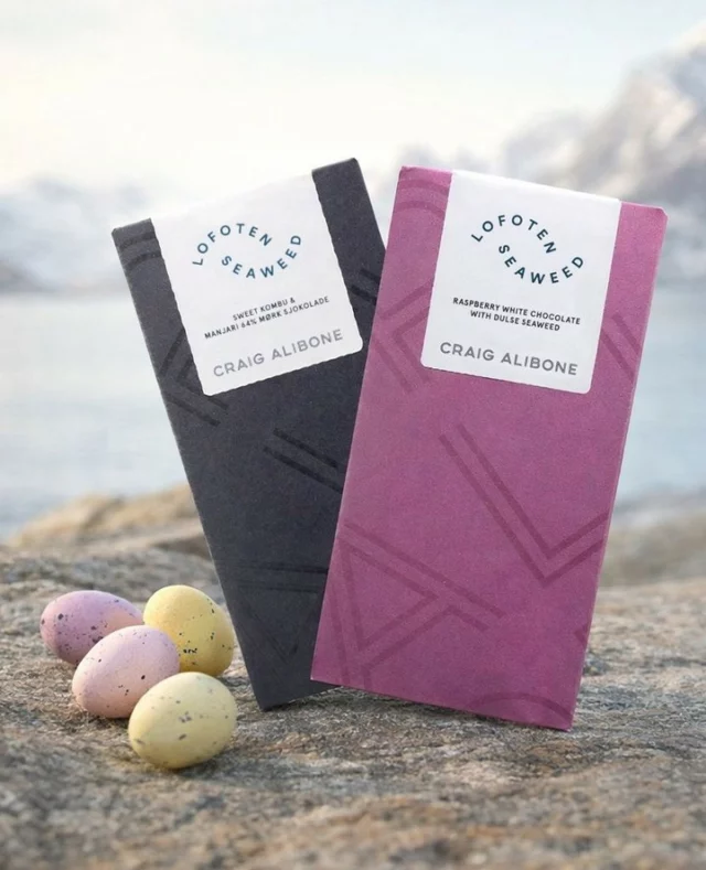 The winners have been drawn! Congratulations to @beas_skattejakt & @idajaklinjohansen 🥳

🐣 Easter QUIZ time⁠
⁠
Join our little Seaweed Easter Quiz for the chance to win both of our chocolates 🍫🍫⁠
⁠
What seaweed is Angelita holding?⁠
A) Nori⁠
B) Dulse⁠
C) Sugar kelp⁠
⁠
👉 Send us your answer on DM or as a comment on this post ⁠
⁠
We’ll pick 2 lucky winners who each get both of our chocolates 🍫🍫⁠
⁠
Winners will be announced Tuesday 7th of April – good luck 🌊✨