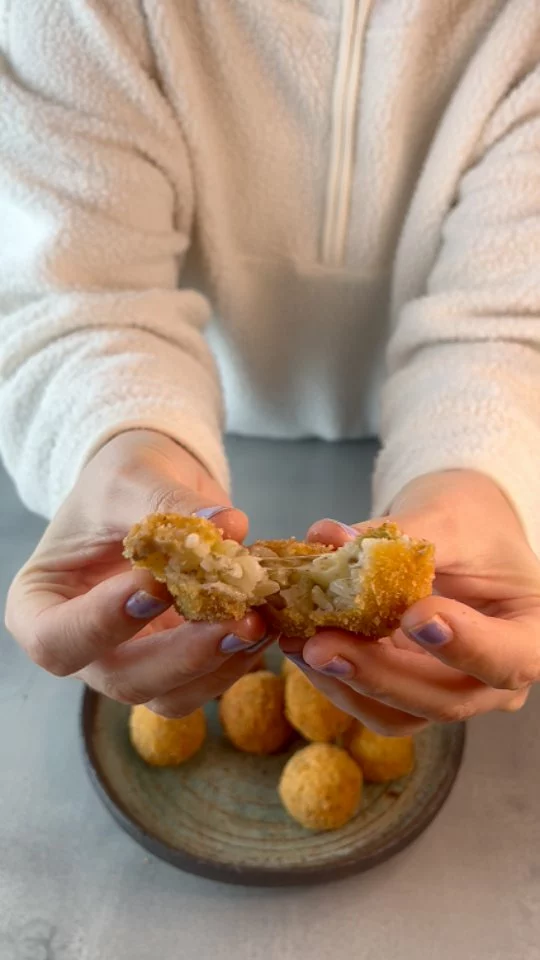 One of our favourite ways to use leftover risotto (if there’s ever any left!) ✨

These arancini are made using our leek, mushroom and Ocean Truffle seaweed risotto recipe, then filled with fresh mozzarella before being fried until golden and crisp. The Ocean Truffle seaweed brings a rich, earthy flavour that's very close to land truffle and works beautifully in this recipe.