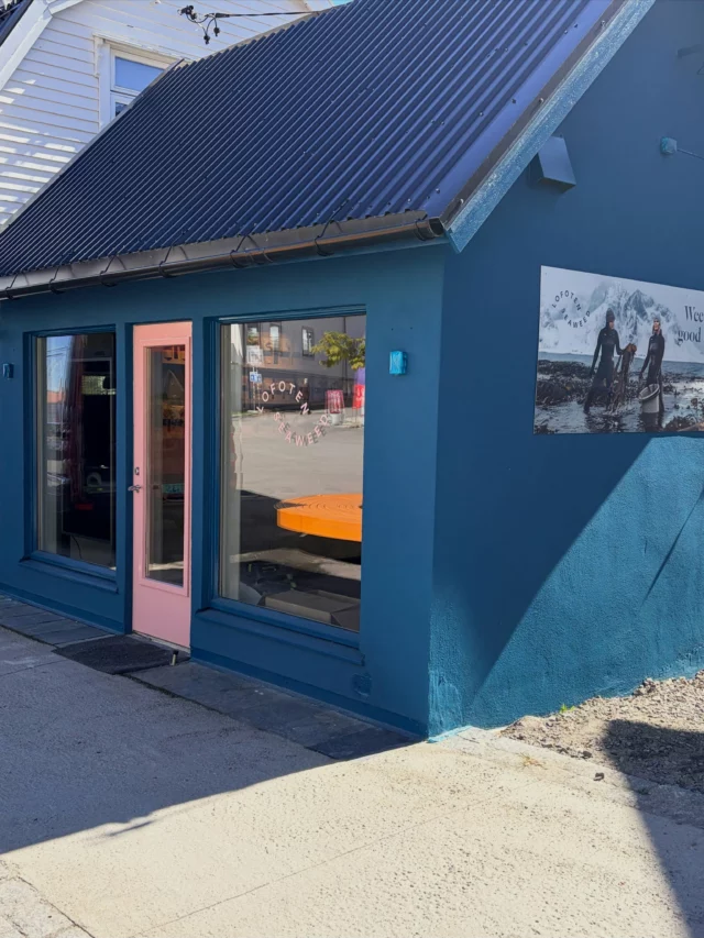 We are opening a brand new store in Henningsvær! 

This Monday (22nd June) we hope you have time to stop by our brand new store. We are located in the heart of Henningsvær, at «Torget» with a cute pink door 🩷

We hope to see you there! 🙋🏼‍♀️